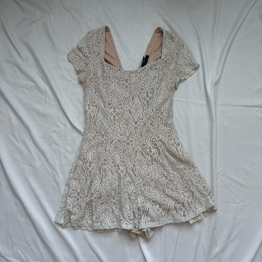 Forever 21 Lace Detail Romper in Cream and Tan